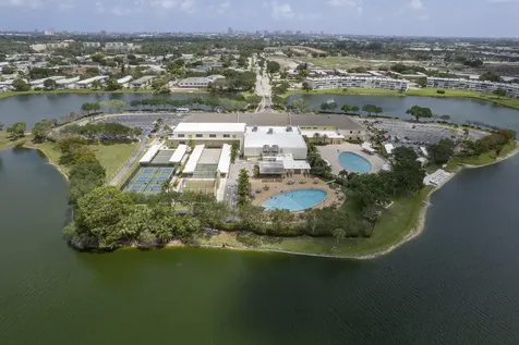 238 Chatham L West Palm Beach FL 33417