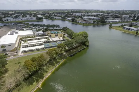 238 Chatham L West Palm Beach FL 33417