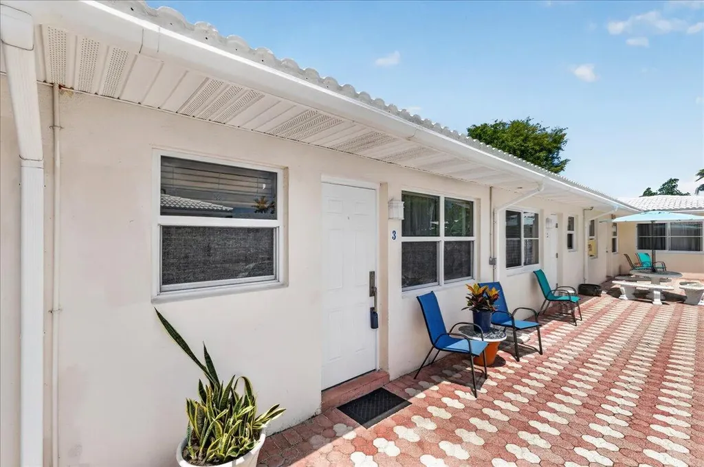 1016 N 16th Avenue Hollywood FL 33020