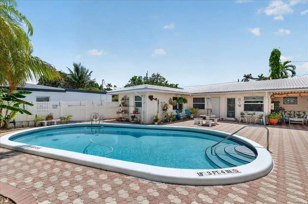 1016 N 16th Avenue Hollywood FL 33020
