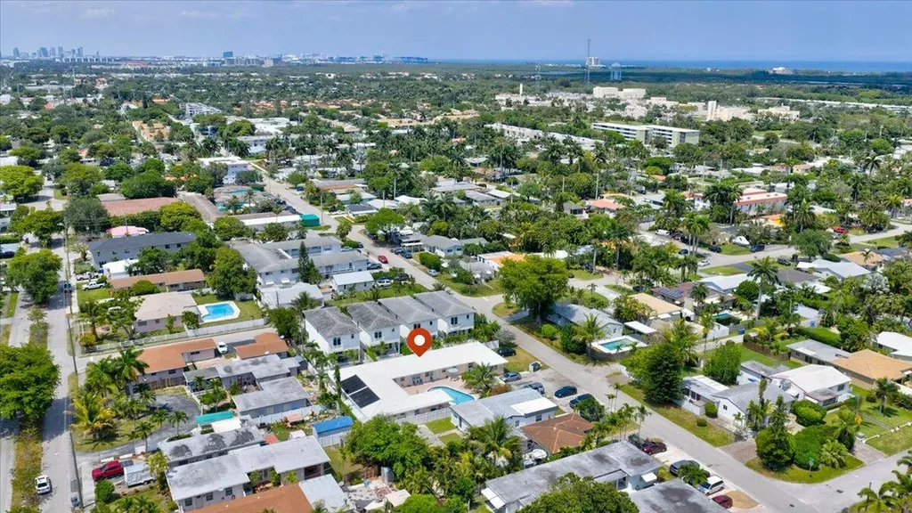 1016 N 16th Avenue Hollywood FL 33020