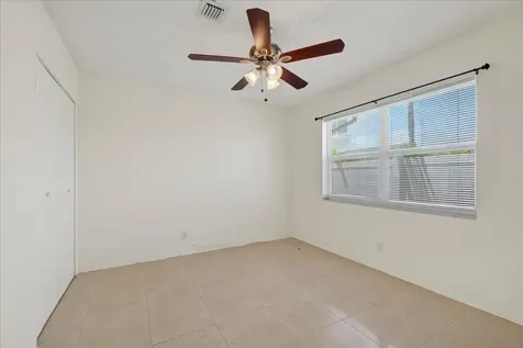 1016 N 16th Avenue Hollywood FL 33020