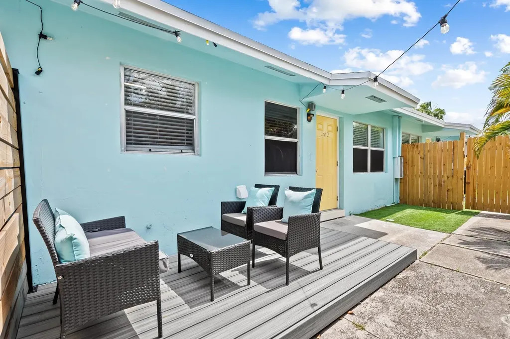 1464 N Dixie Highway Fort Lauderdale FL 33304