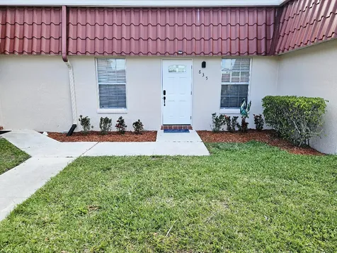 835 Salem Lane Greenacres FL 33467