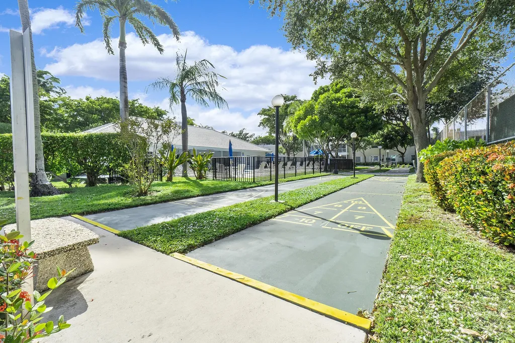 6517 Bay Club Drive Fort Lauderdale FL 33308