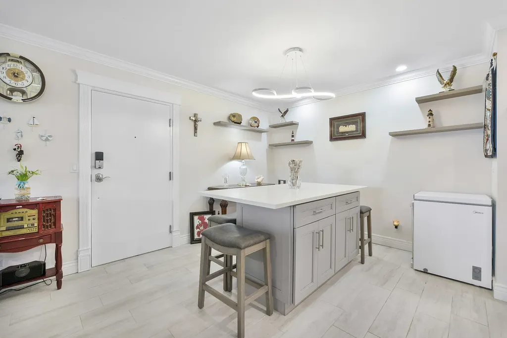 6517 Bay Club Drive Fort Lauderdale FL 33308