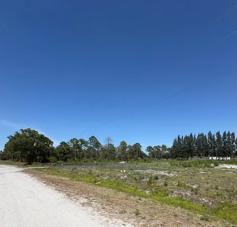 335 N Zambria Street Clewiston FL 33440