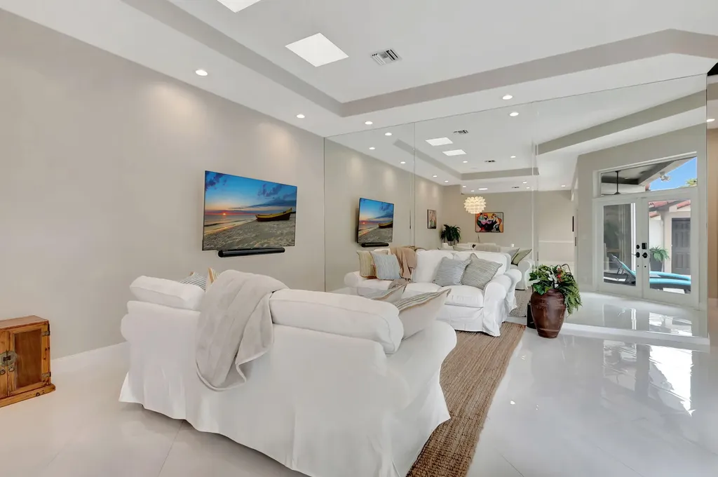 23164 Via Stel Boca Raton FL 33433
