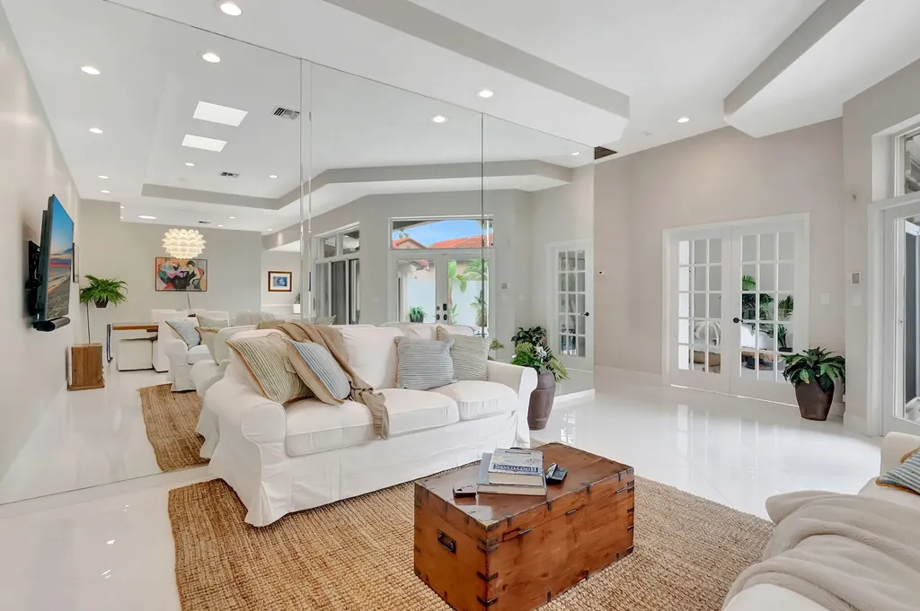 23164 Via Stel Boca Raton FL 33433