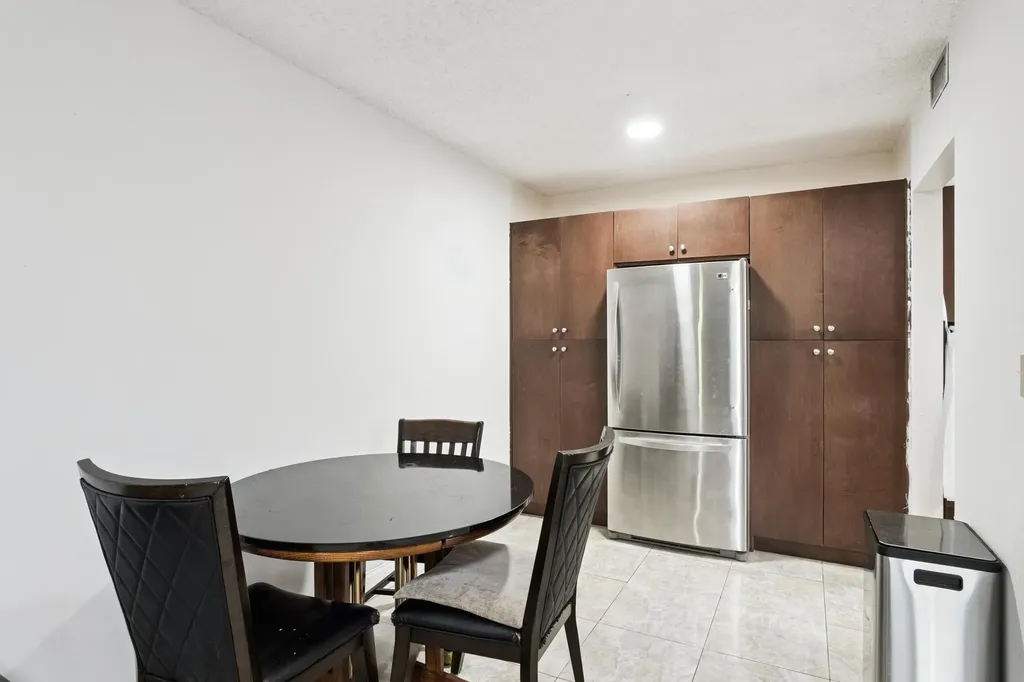 1891 N 61st Avenue Hollywood FL 33024
