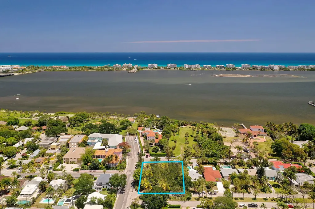 502 S Palmway Lake Worth Beach FL 33460
