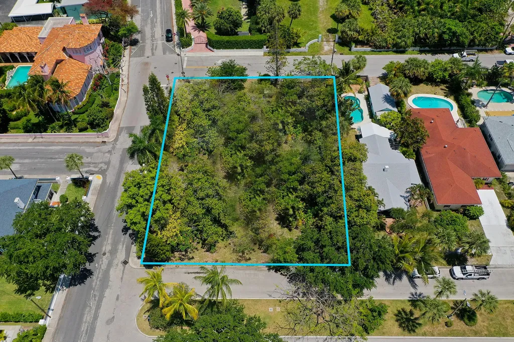 502 S Palmway Lake Worth Beach FL 33460