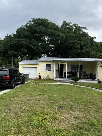 1054 Trinidad Avenue Fort Pierce FL 34982