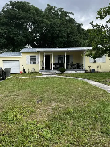 1054 Trinidad Avenue Fort Pierce FL 34982