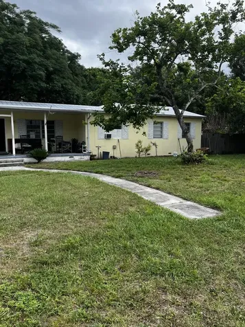 1054 Trinidad Avenue Fort Pierce FL 34982