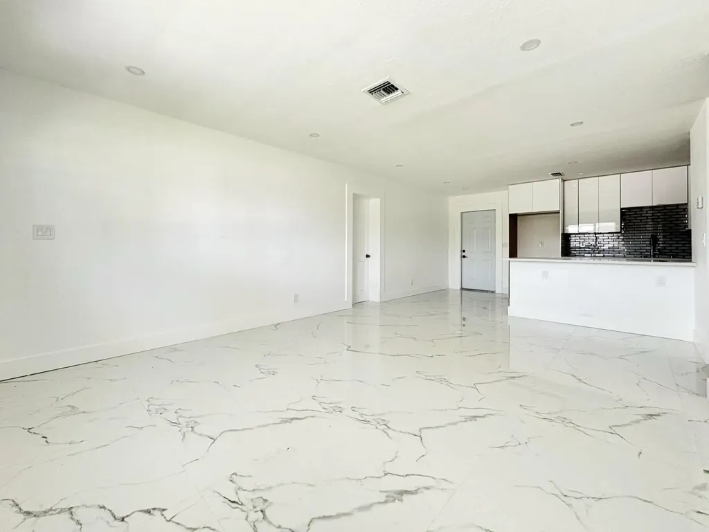 6507 Alexander Road West Palm Beach FL 33413