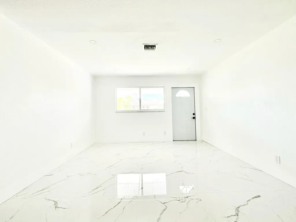 6507 Alexander Road West Palm Beach FL 33413