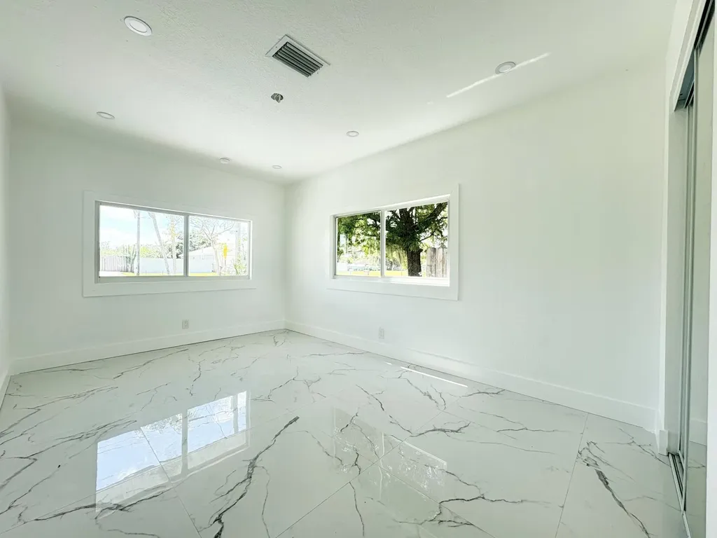 6507 Alexander Road West Palm Beach FL 33413