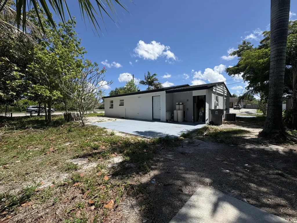 6507 Alexander Road West Palm Beach FL 33413