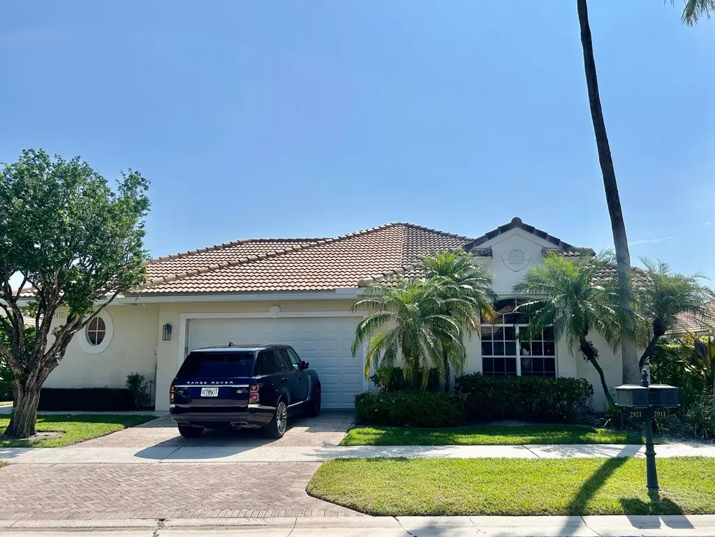 2921 Twin Oaks Way Wellington FL 33414