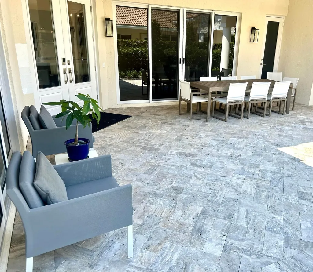 2921 Twin Oaks Way Wellington FL 33414