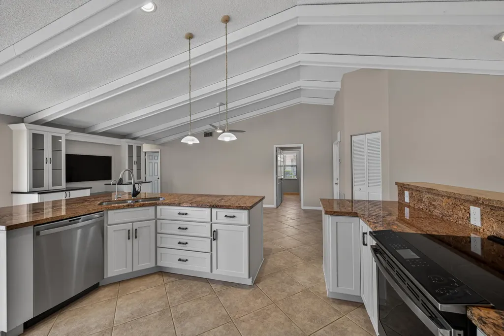 6266 NW 54th Drive Coral Springs FL 33067