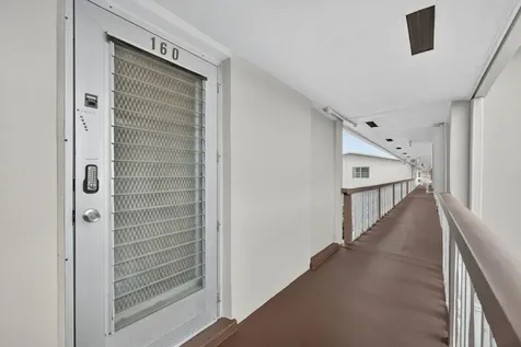 160 Easthampton G West Palm Beach FL 33417