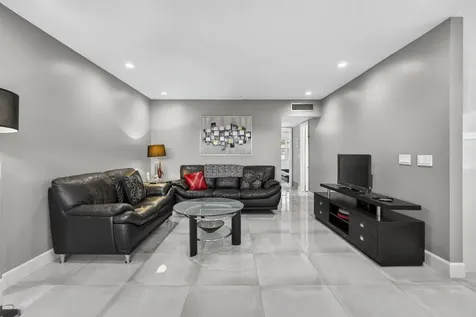 160 Easthampton G West Palm Beach FL 33417