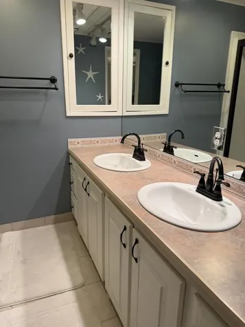 8044 SE Patriot Avenue Hobe Sound FL 33455