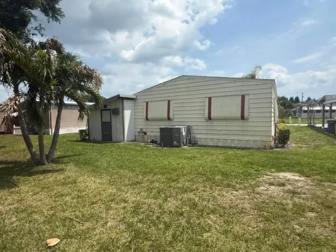 8044 SE Patriot Avenue Hobe Sound FL 33455