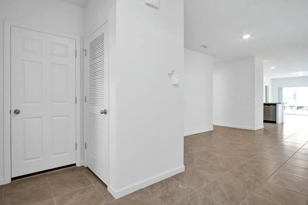 12341 SW Nettuno Way Port St Lucie FL 34987