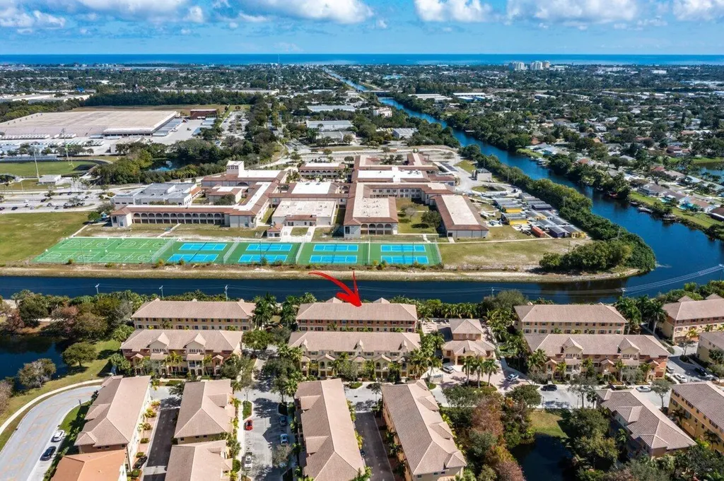 1450 Via Alferi Boynton Beach FL 33426