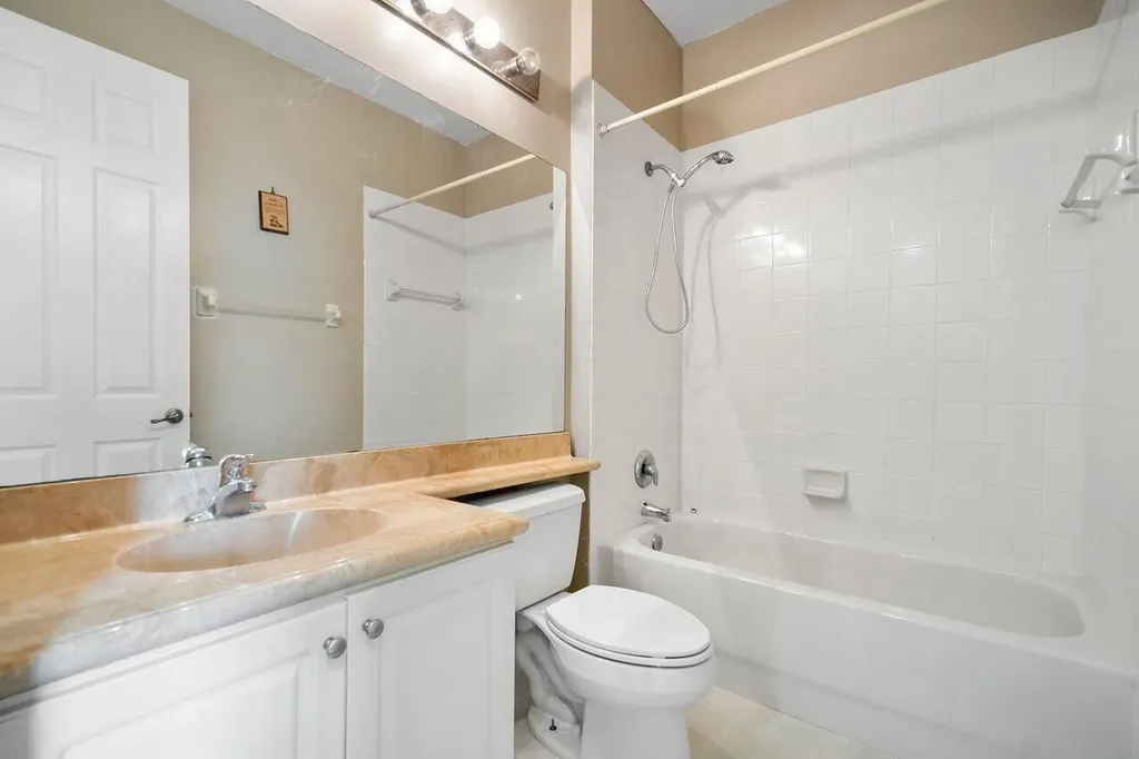 1450 Via Alferi Boynton Beach FL 33426