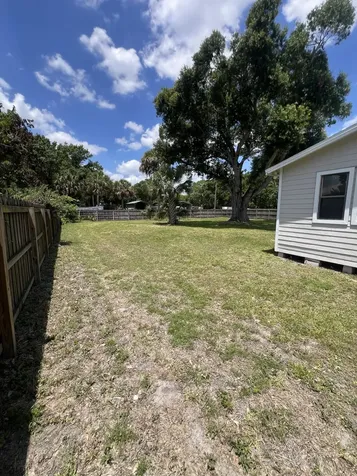 1005 20th Avenue Vero Beach FL 32960