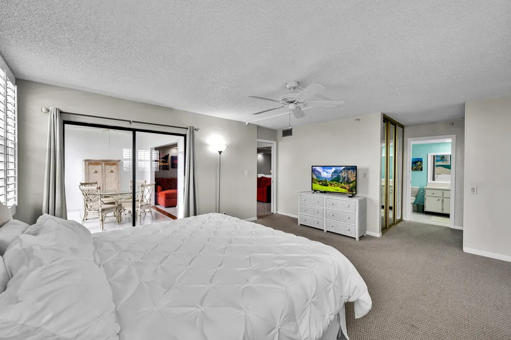 2205 S Cypress Bend Drive Pompano Beach FL 33069