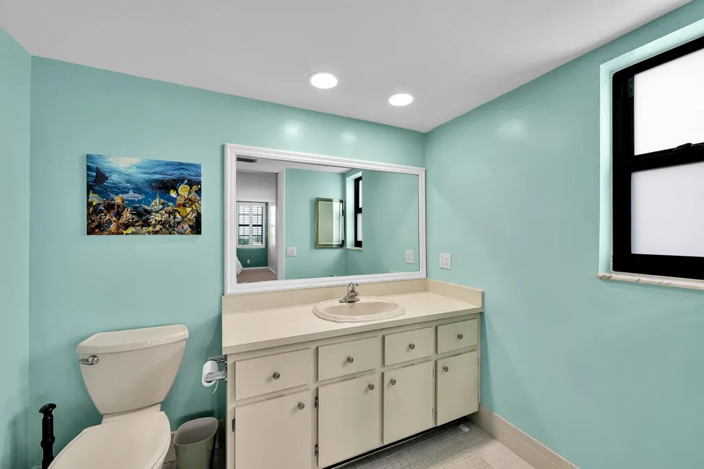 2205 S Cypress Bend Drive Pompano Beach FL 33069