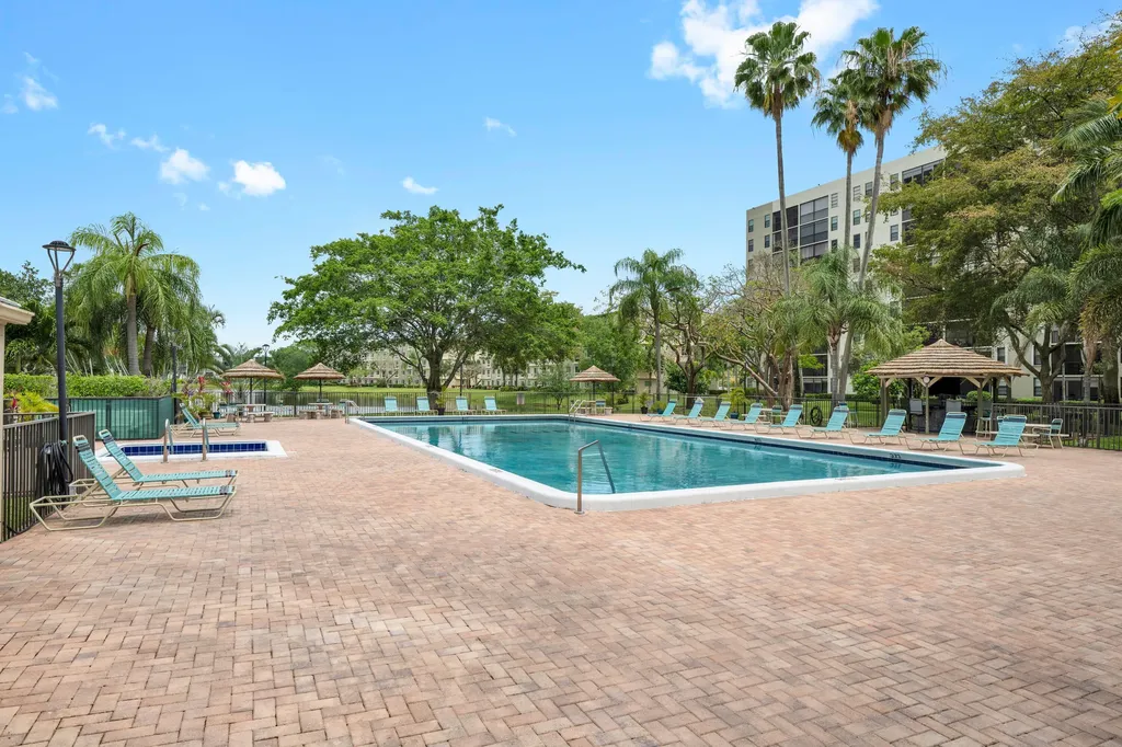 2205 S Cypress Bend Drive Pompano Beach FL 33069