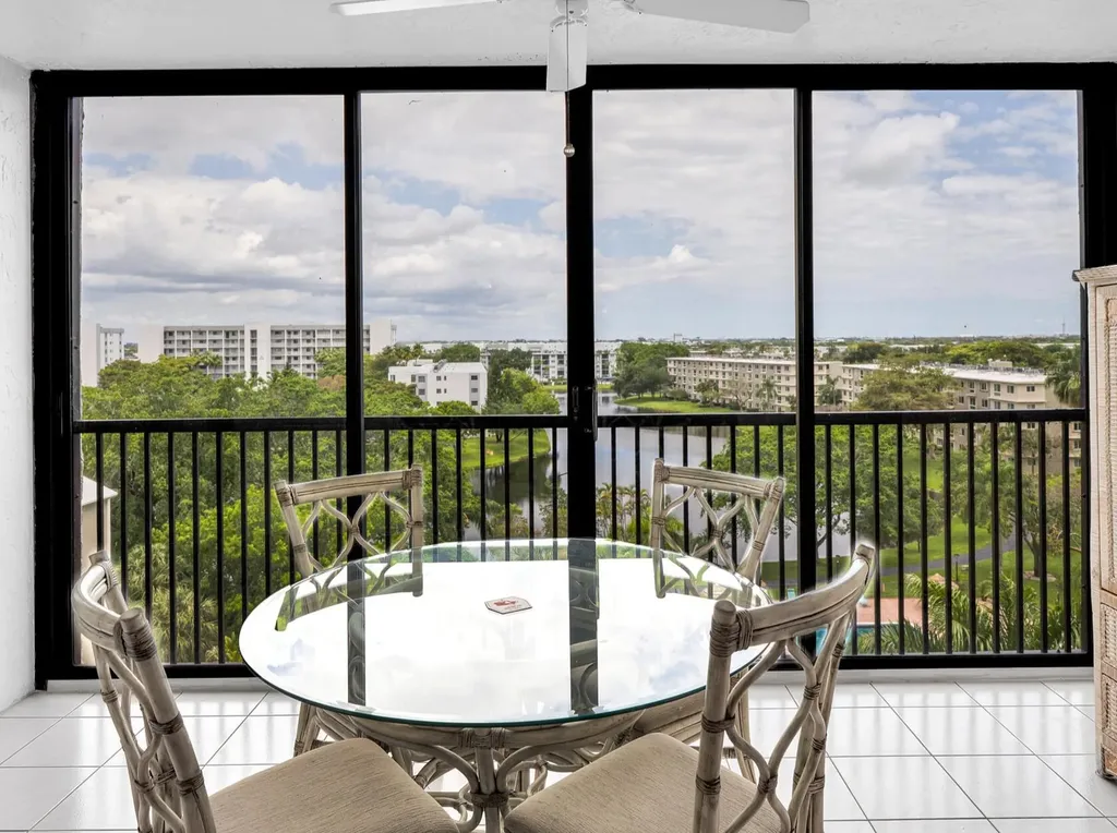 2205 S Cypress Bend Drive Pompano Beach FL 33069
