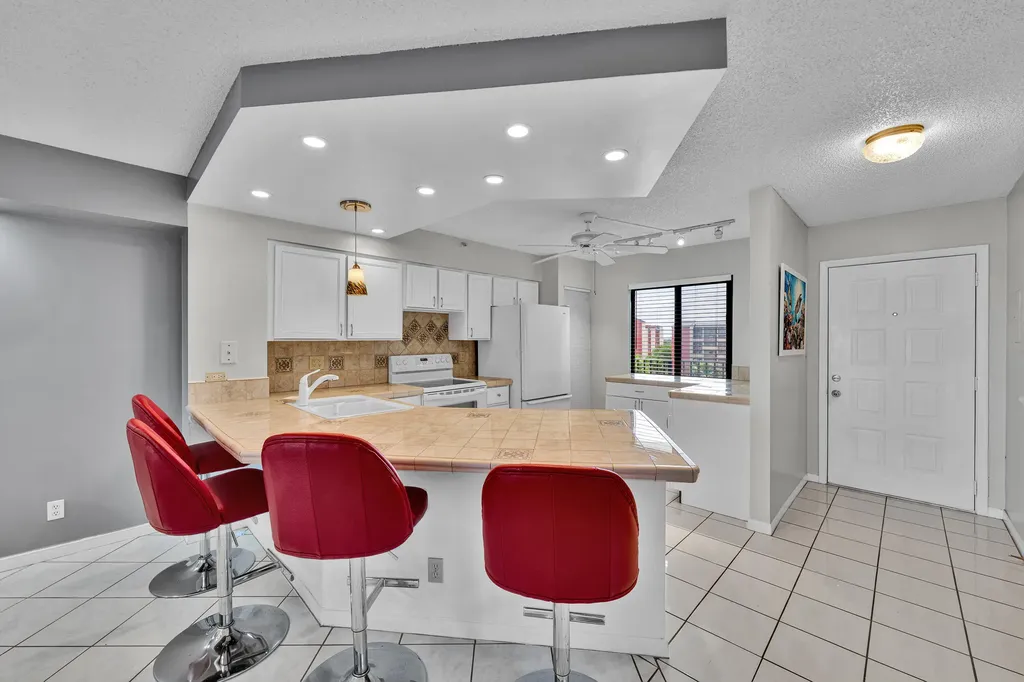 2205 S Cypress Bend Drive Pompano Beach FL 33069