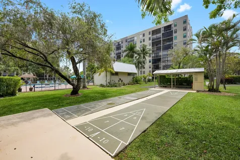 2205 S Cypress Bend Drive Pompano Beach FL 33069