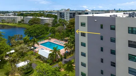 2205 S Cypress Bend Drive Pompano Beach FL 33069