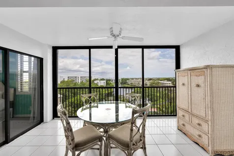2205 S Cypress Bend Drive Pompano Beach FL 33069