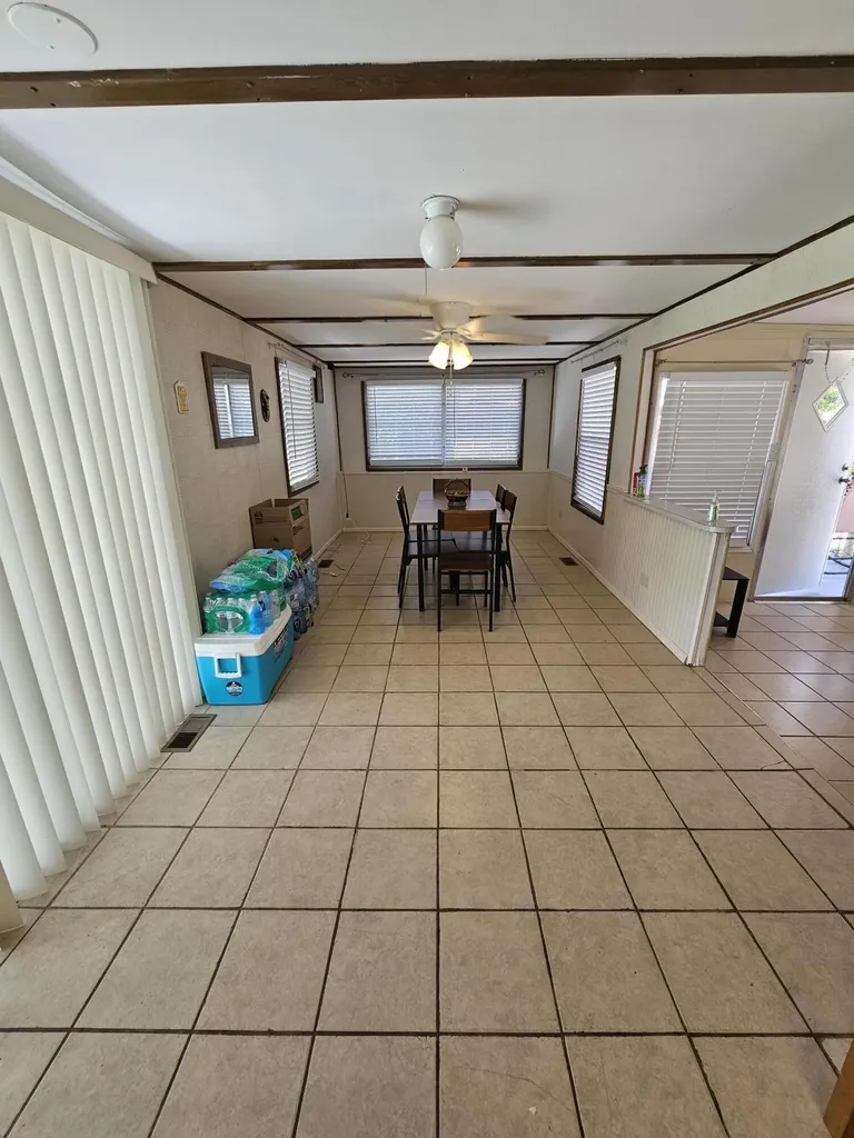 8550 SW 20th Street Davie FL 33324