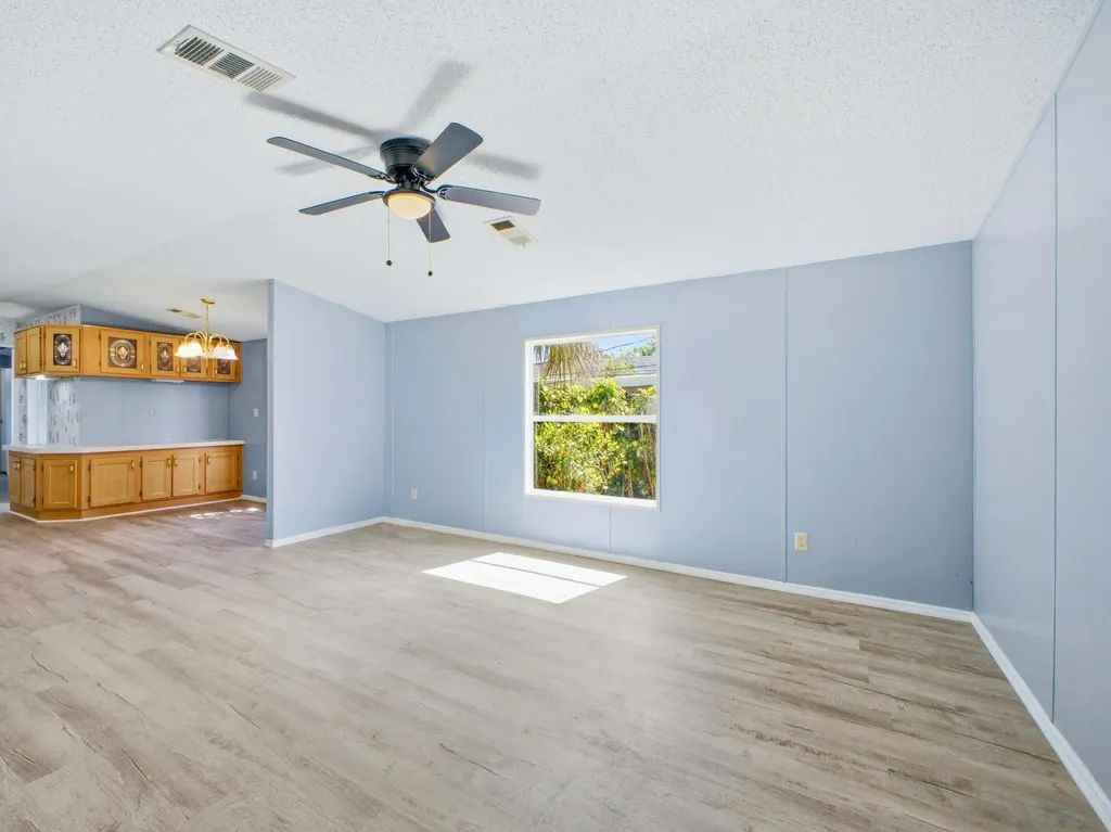 4185 N Shady Lane Boynton Beach FL 33436