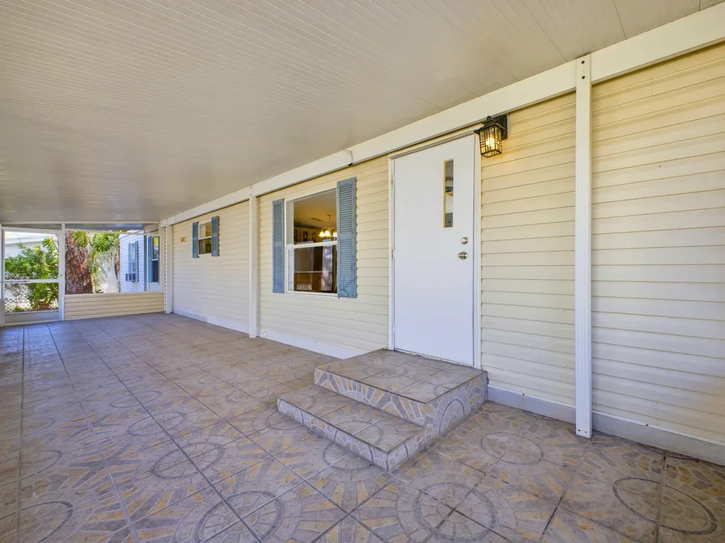 4185 N Shady Lane Boynton Beach FL 33436