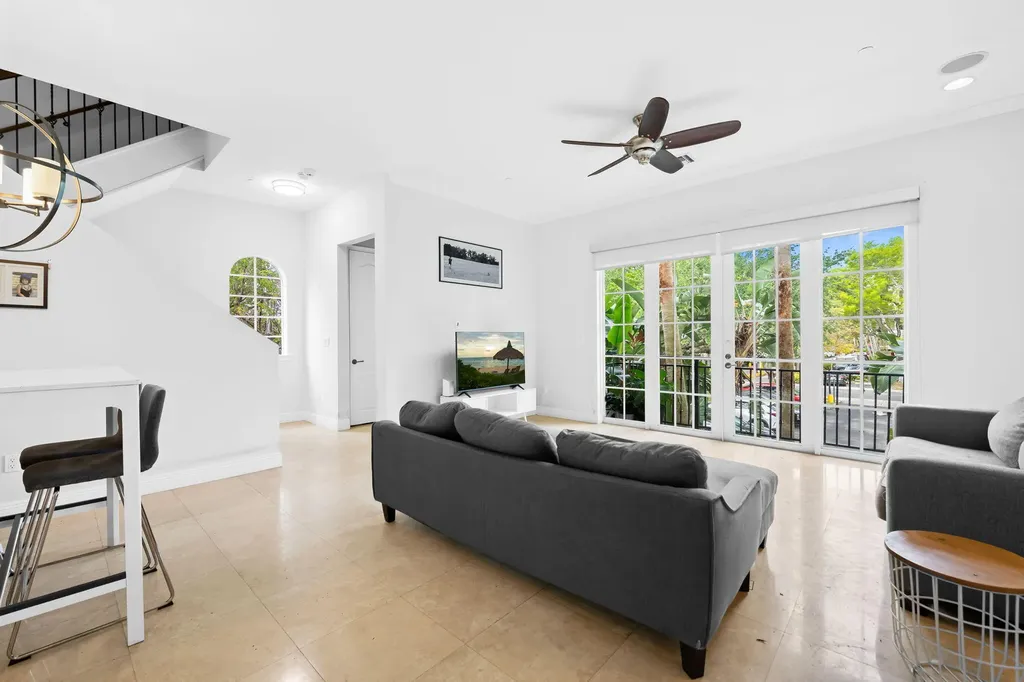 500 SE 7th Street Fort Lauderdale FL 33301