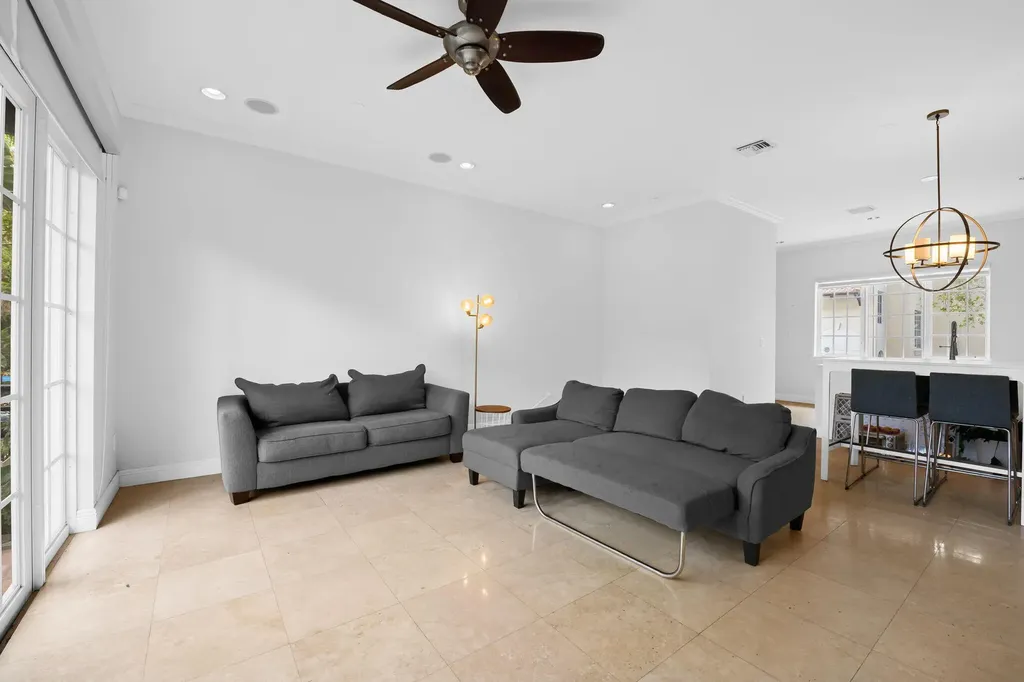 500 SE 7th Street Fort Lauderdale FL 33301
