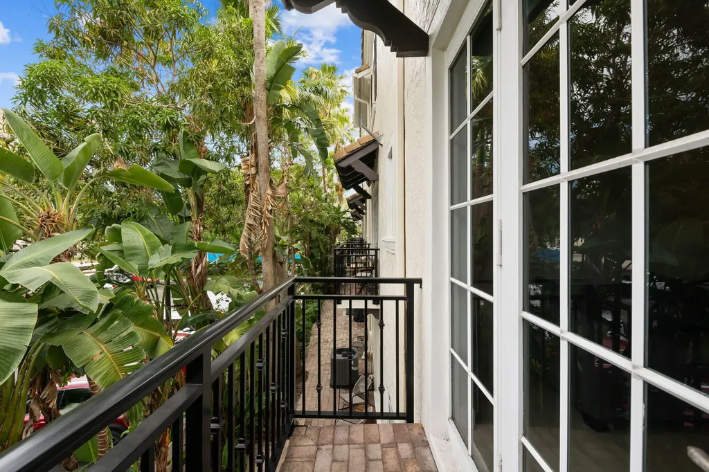 500 SE 7th Street Fort Lauderdale FL 33301
