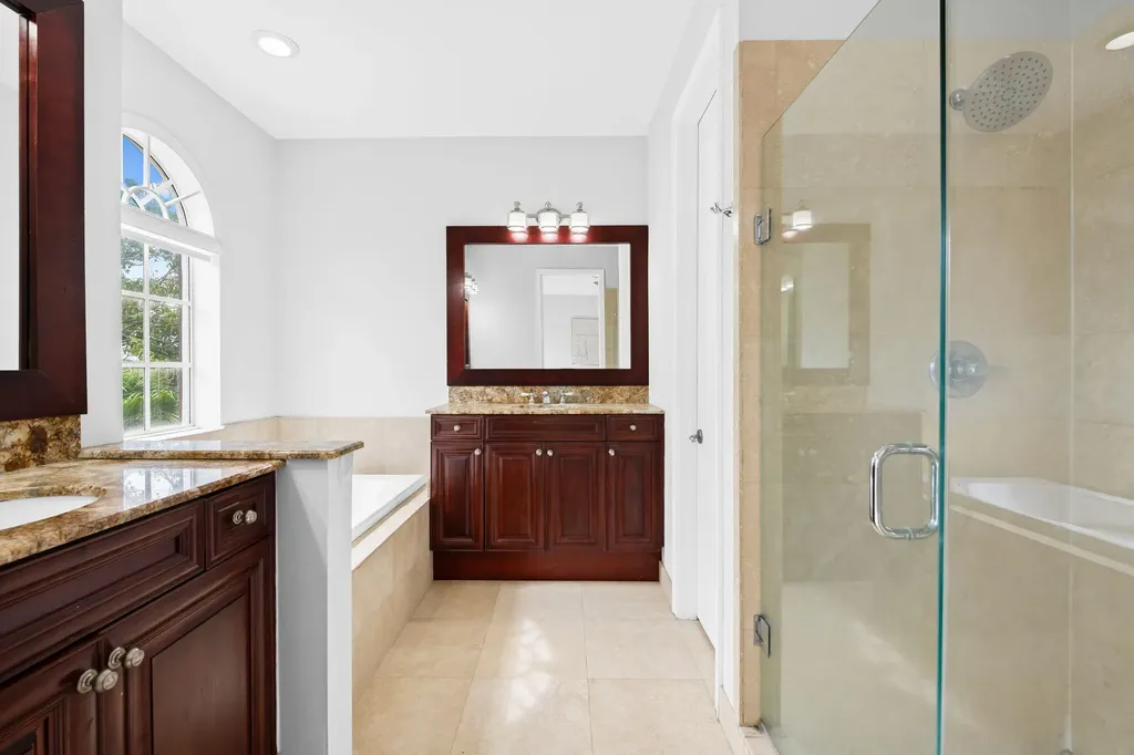 500 SE 7th Street Fort Lauderdale FL 33301