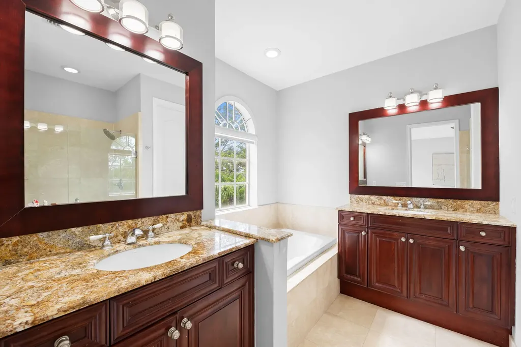 500 SE 7th Street Fort Lauderdale FL 33301